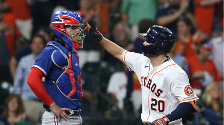 Rangers y Astros chocan en un clásico