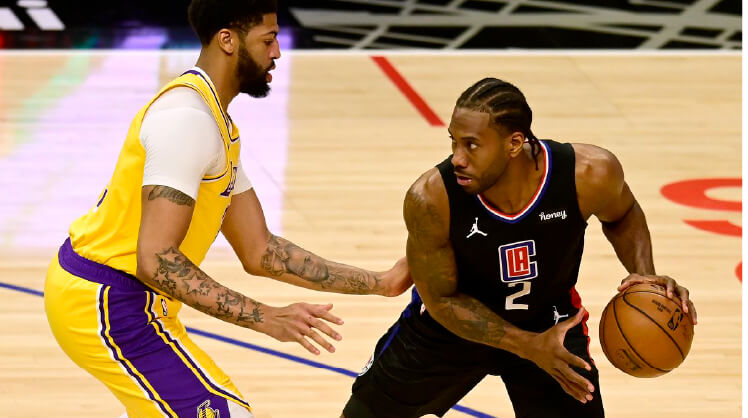 Clippers vencen a Lakers.