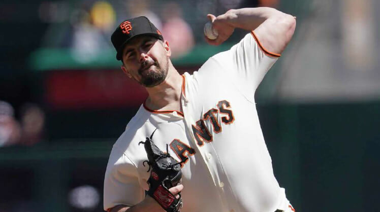 Giants vencen a Padres.