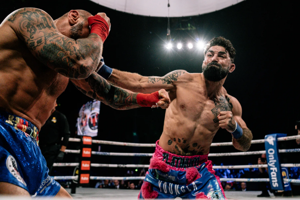 Mike Perry en combate