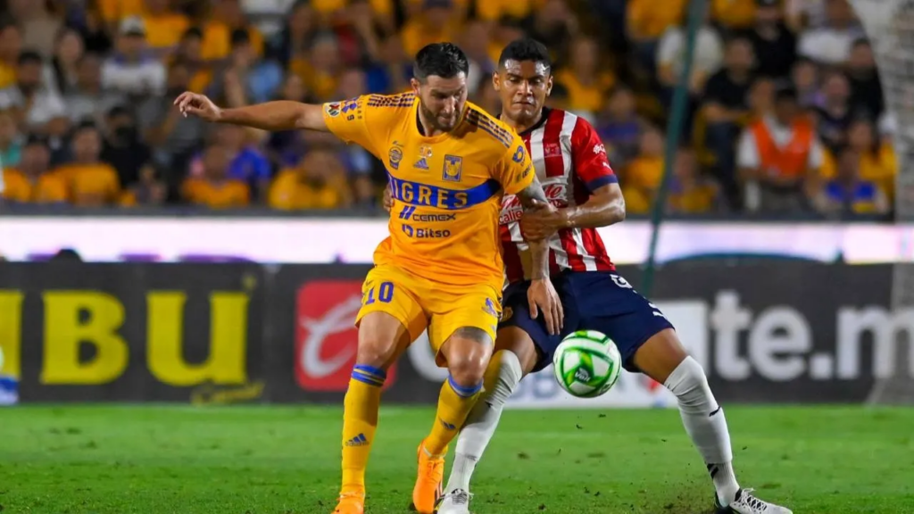 Tigres vs Chivas