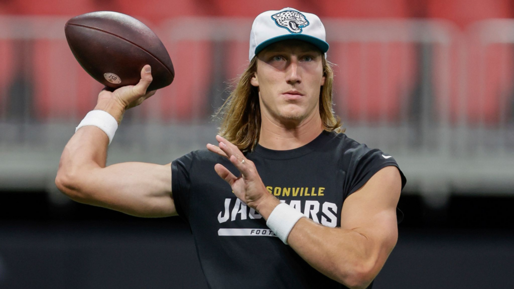 Trevor Lawrence sigue lesionado