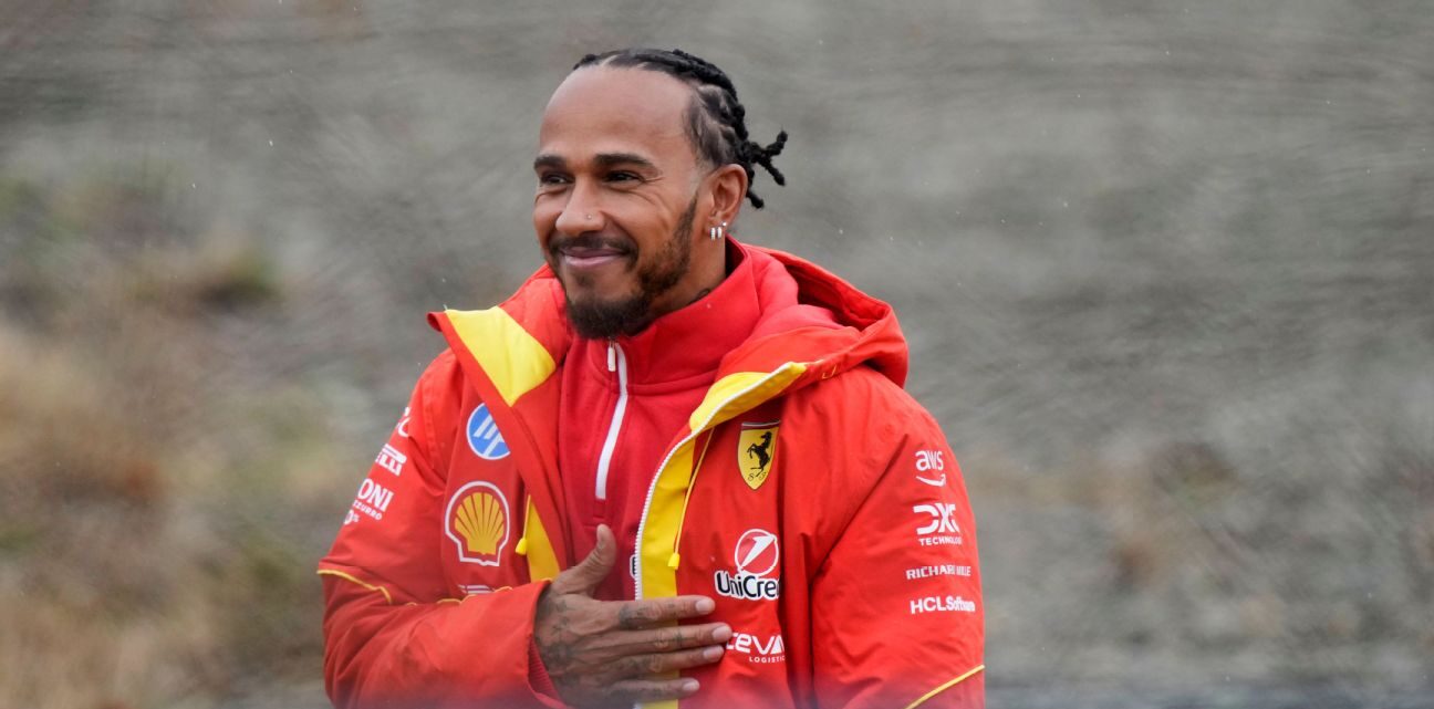 Hamilton se viste de rojo